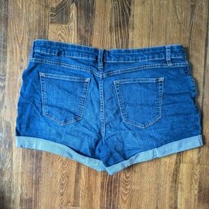 Classic denim shorts